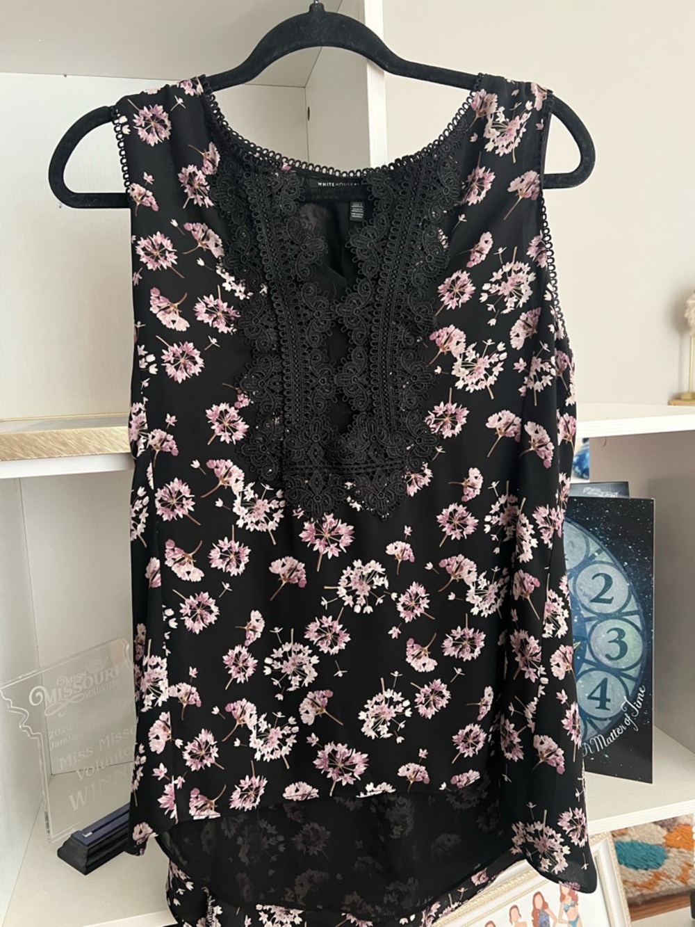 White House Black Market Black Floral Lace-Trim Sleeveless Camisole